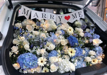 Load image into Gallery viewer, Masquerade - Car Floral Proposal/ Birthday Set up
