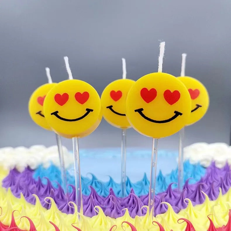 Smile /Heart Eyes Emoji Candle