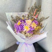 Load image into Gallery viewer, Purple Special Preserved Bouquet
