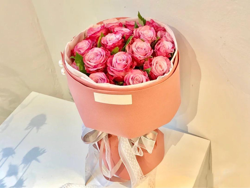 Sweet Pink Short Rose Bouquet